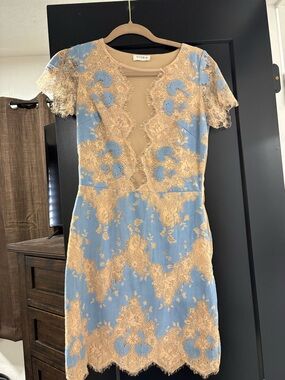 Storia Light Blue and Beige Lace Mini Dress